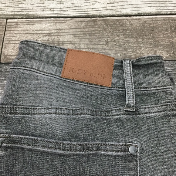 Judy Blue Slim Fit Jeans Women’s 18W Gray Denim Stretch (Inseam 27.5) - Picture 8 of 12